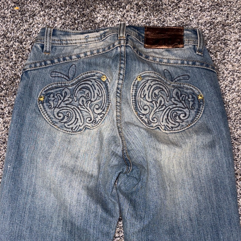 Apple Bottoms Y2K Blue Jeans with Embroidered Apple Design